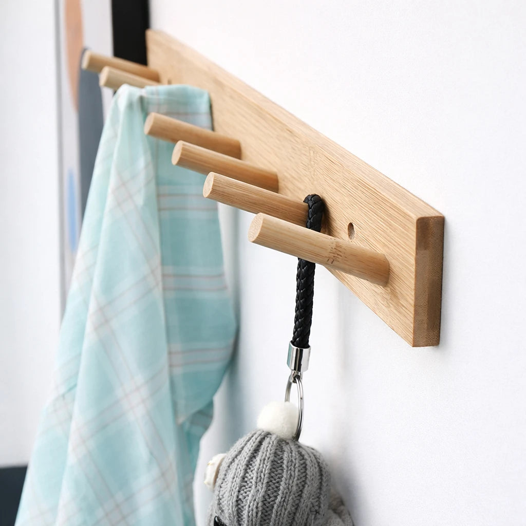 Porte-Manteau Bois Massif Scandinave vue proche