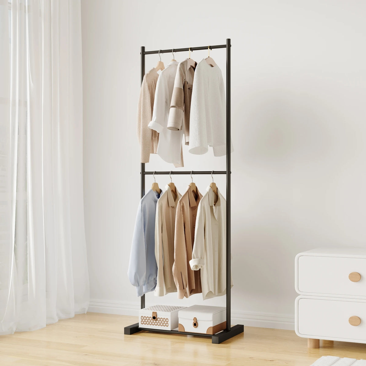 Porte-Manteau Solide Double Etages Noir 60cm dans une chambre